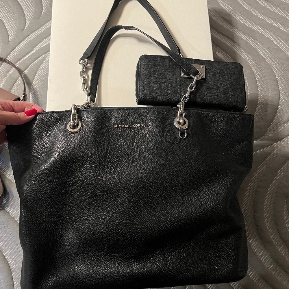 Michael Kors Tote and wallet